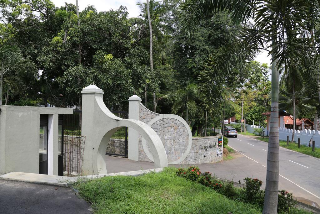 Aarya Hotel Pinnawala Exterior foto