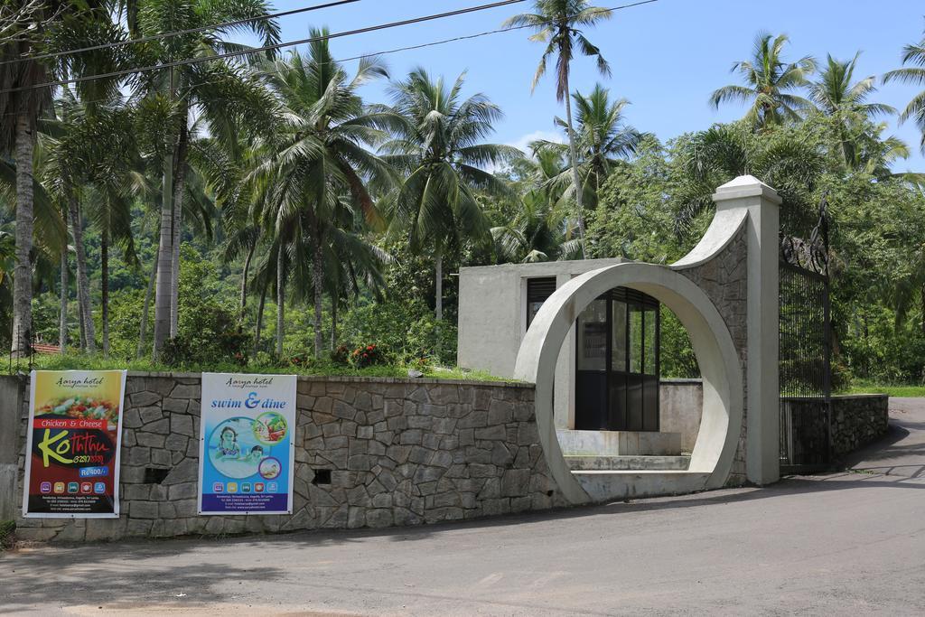 Aarya Hotel Pinnawala Exterior foto